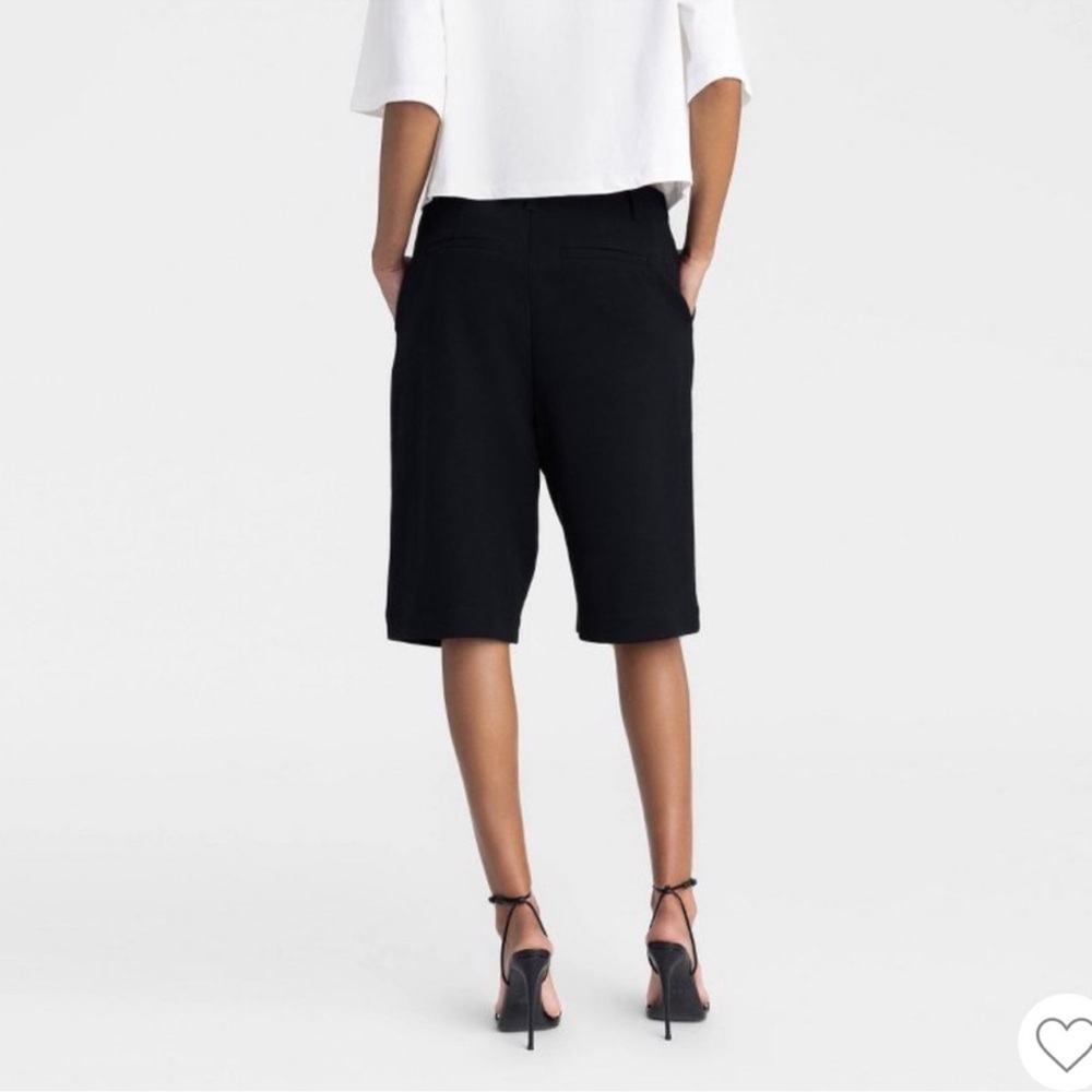 NWT - KBB by KAHLANA Women's Mid-Rise
“The Bermuda Shorts” - Size Small - Picture 3 of 7